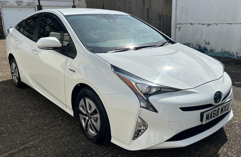 View TOYOTA PRIUS 1.8 VVT-h Active