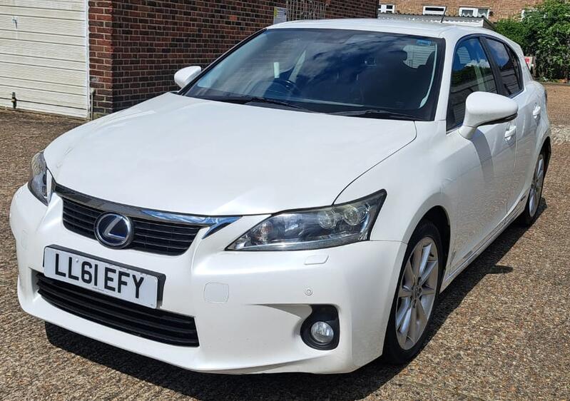View LEXUS CT 1.8 200h SE-L