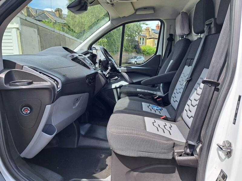 FORD TRANSIT CUSTOM