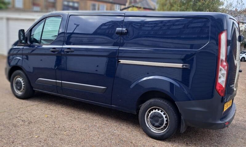 FORD TRANSIT CUSTOM