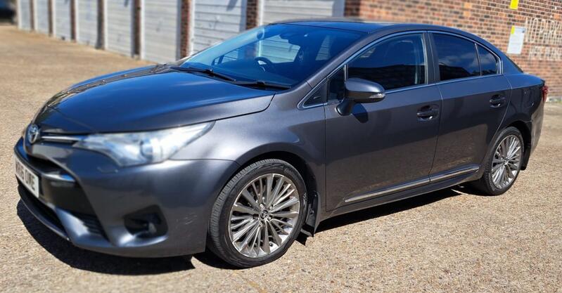 View TOYOTA AVENSIS 2.0 D-4D Excel