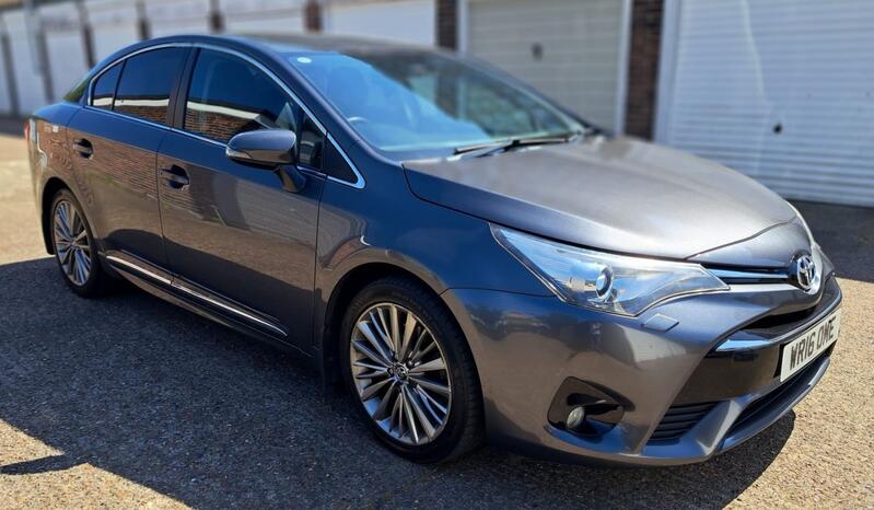 TOYOTA AVENSIS