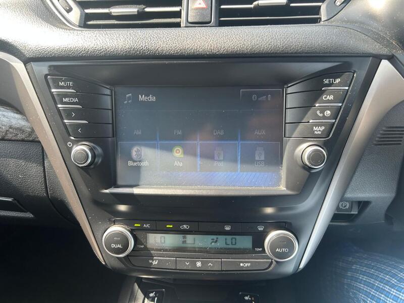 TOYOTA AVENSIS