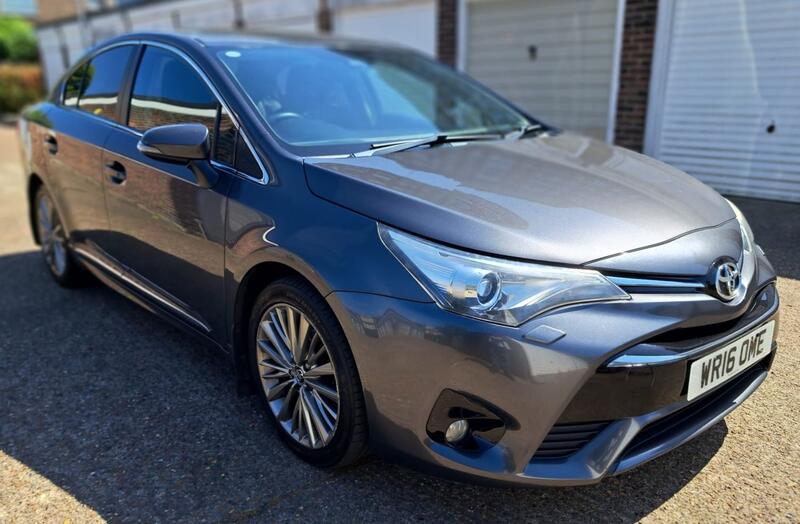 TOYOTA AVENSIS