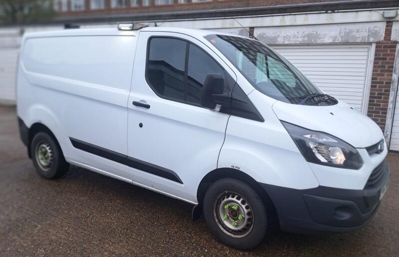 View FORD TRANSIT CUSTOM 2.0 TDCi 310