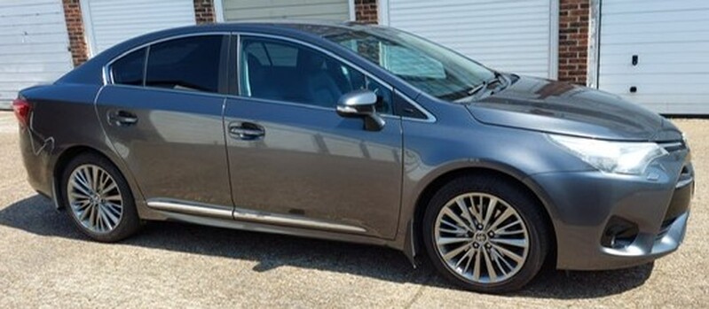 View TOYOTA AVENSIS D-4D EXCEL